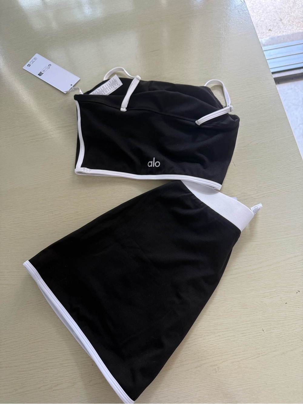 ALO Yoga Black & White Midi Skirt with Matching Crop Top - Picture 5 of 5